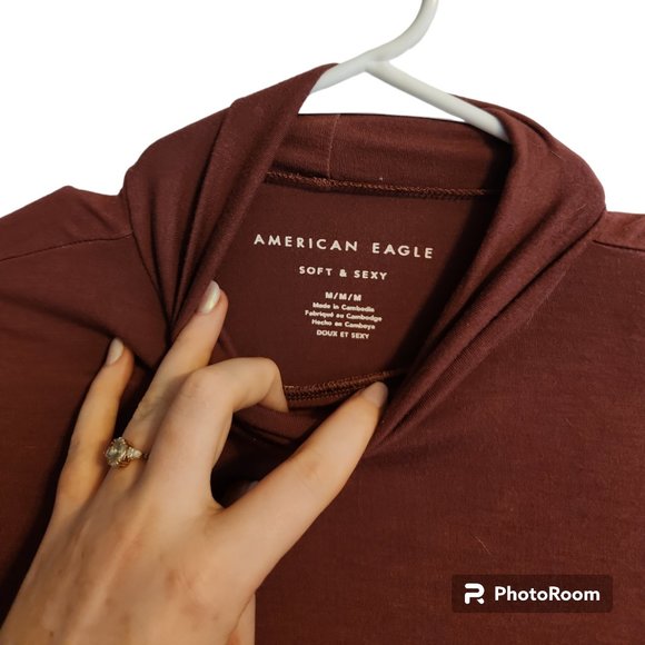 American Eagle Mock Neck Long Sleeve - Picture 2 of 3